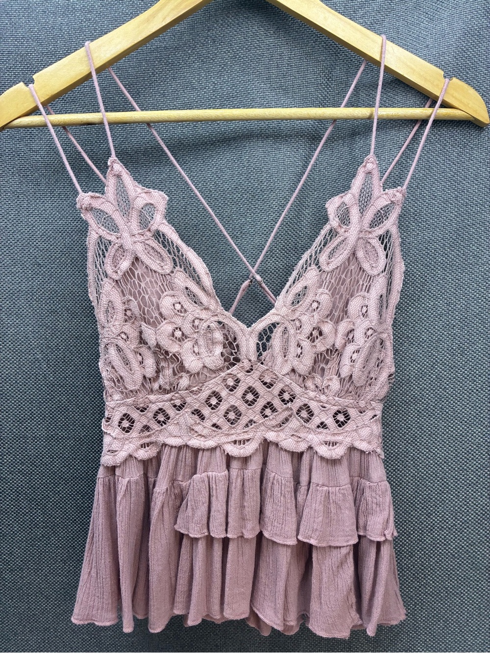 Free People Adella Cami Mauve Lace Ruffled Tank Top, Womens small; festival top - Picture 8 of 16